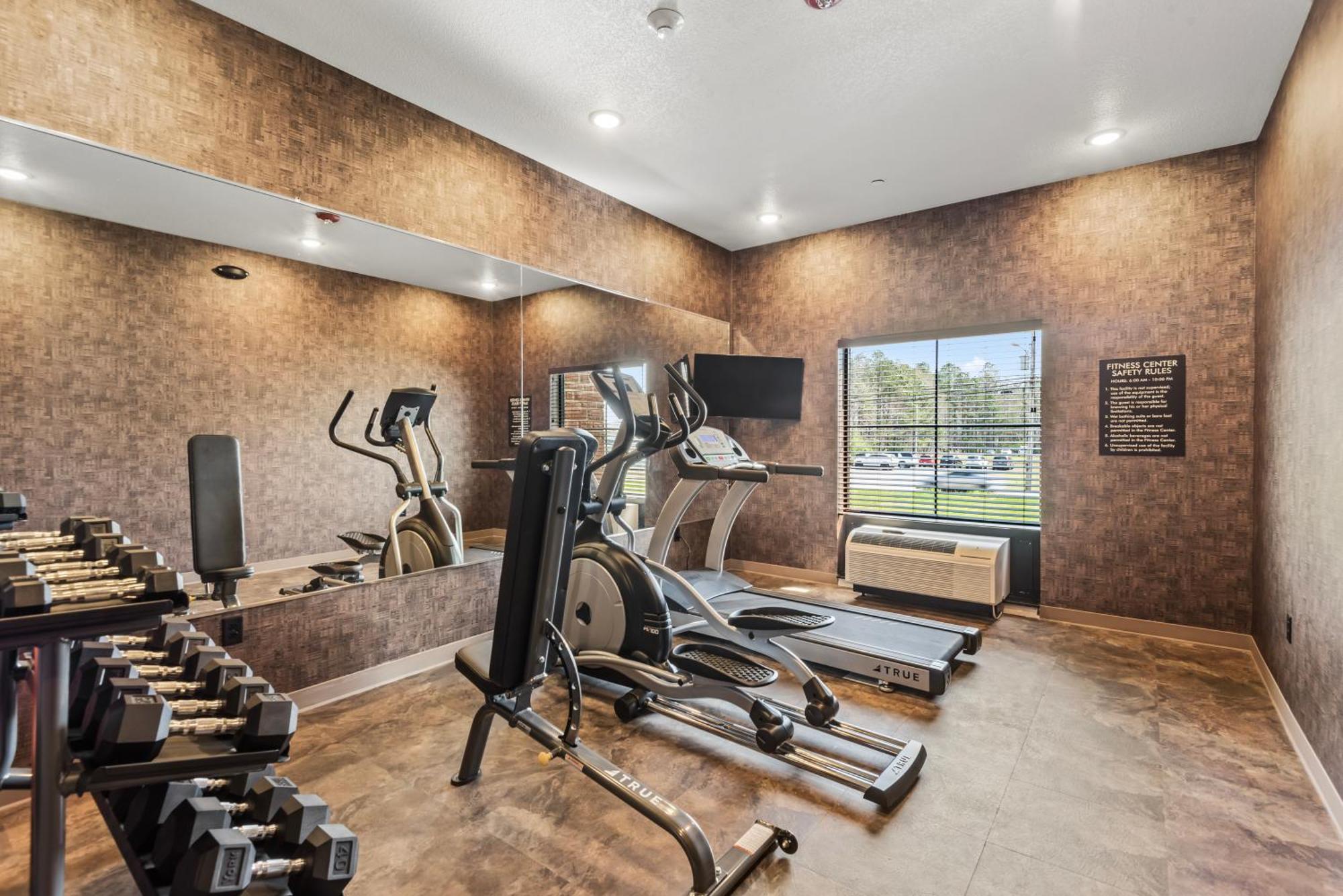 Cobblestone Hotel & Suites - Фолі Екстер'єр фото